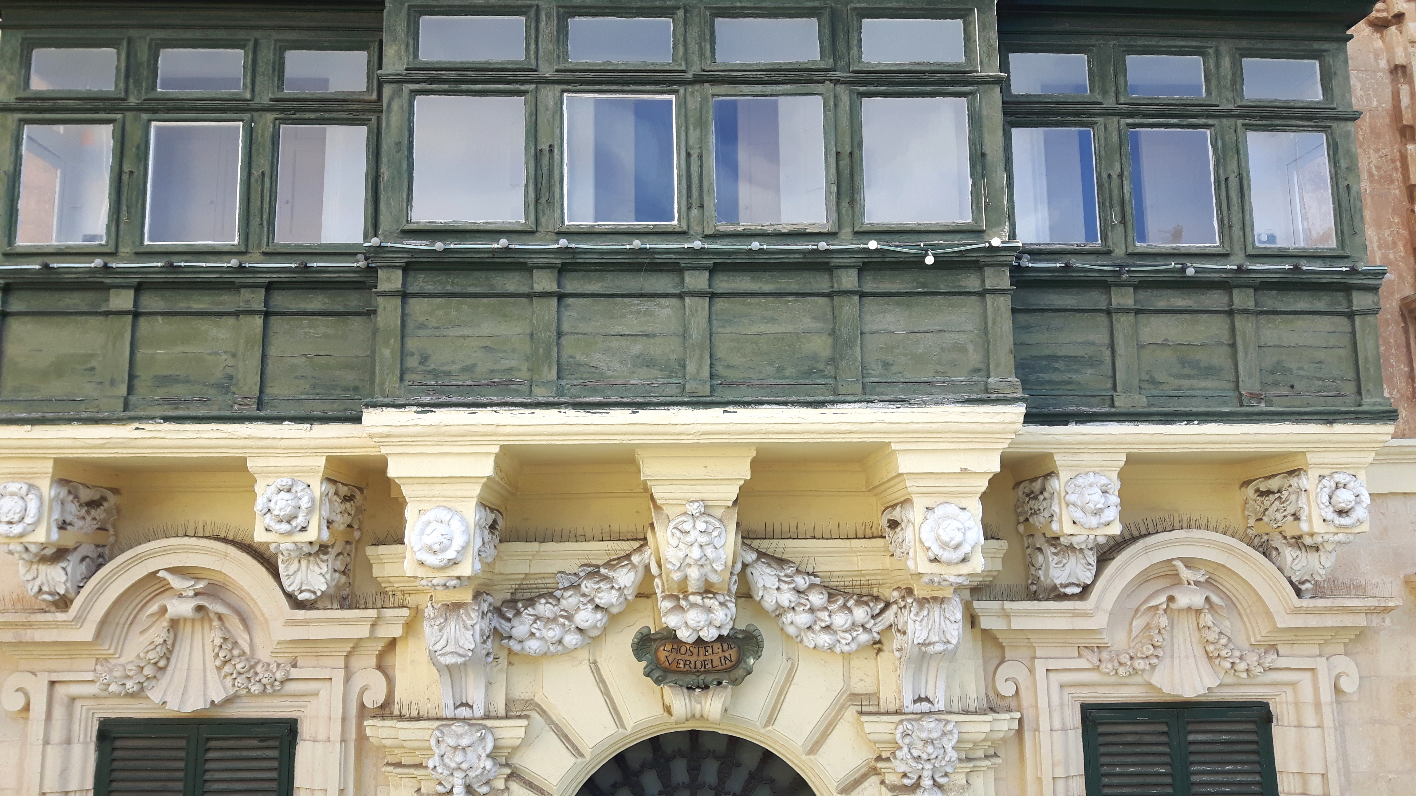 Colourful_Wooden_Balconies_Malta_Europe