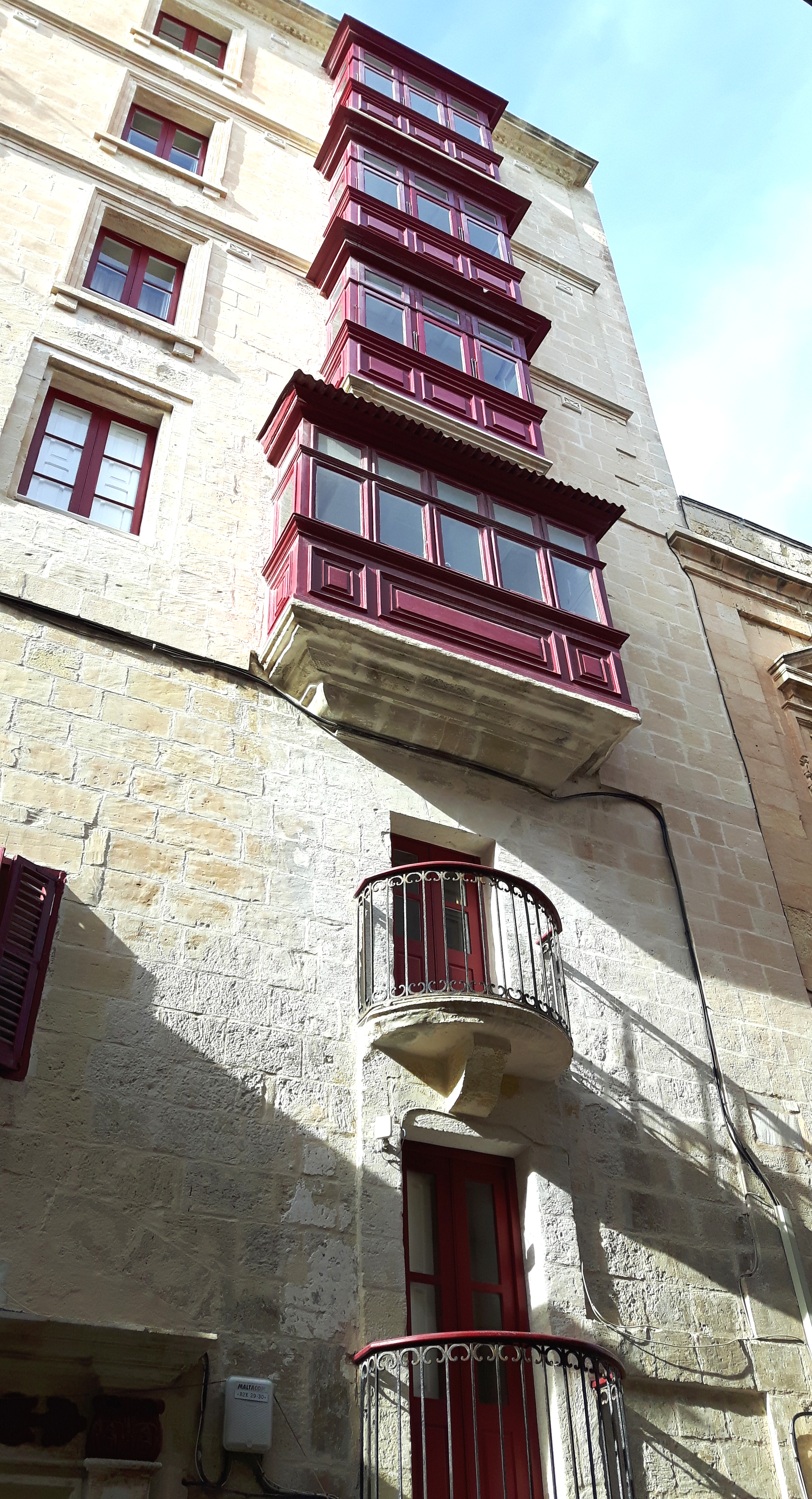 Colourful_Wooden_Balconies_Malta_Europe