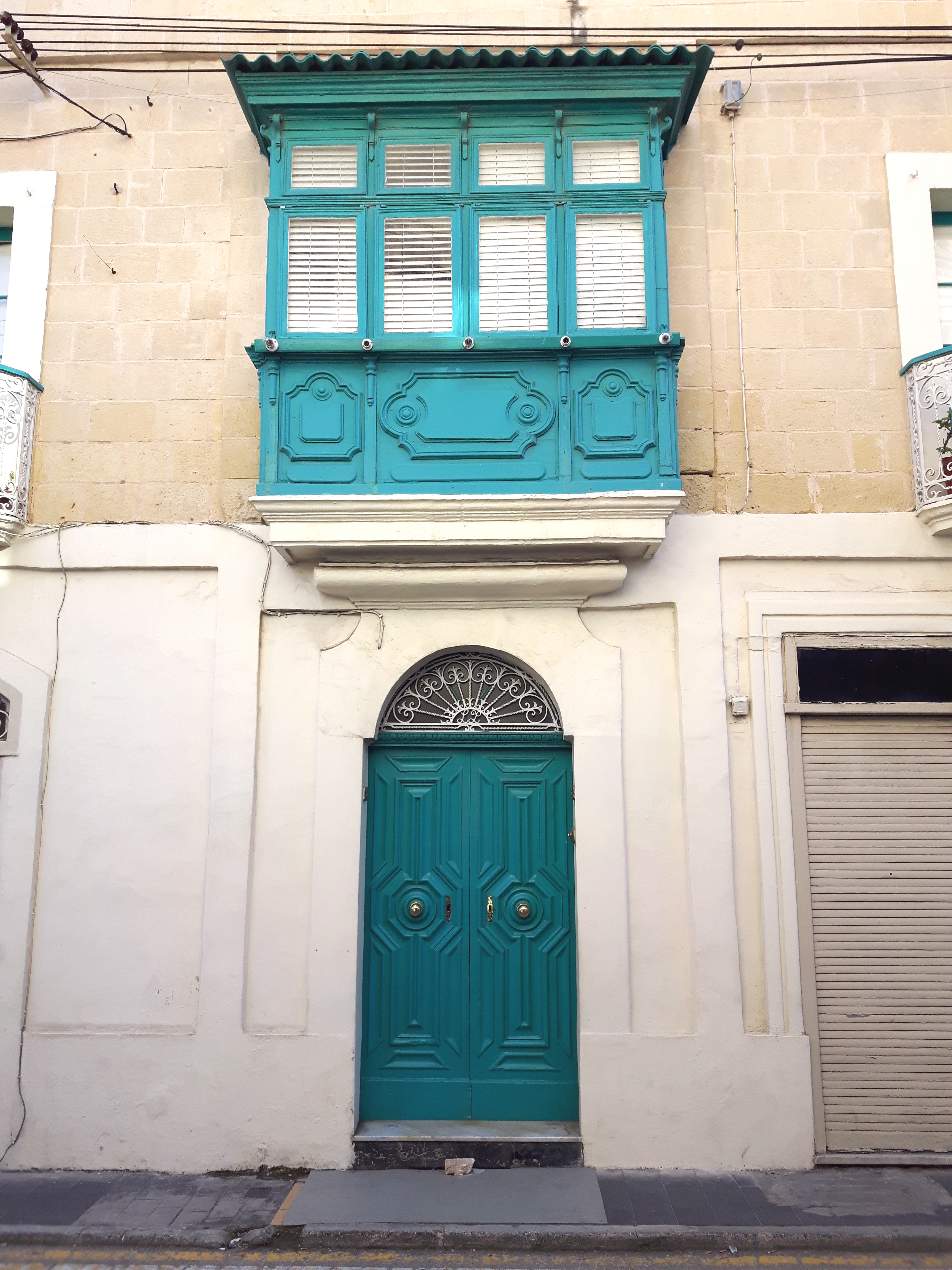 Colourful_Wooden_Balconies_Malta_Europe