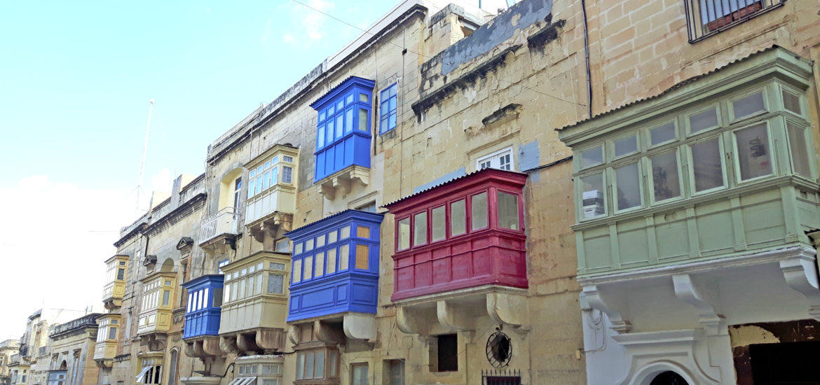 Colourful_Wooden_Balconies_Malta_Europe