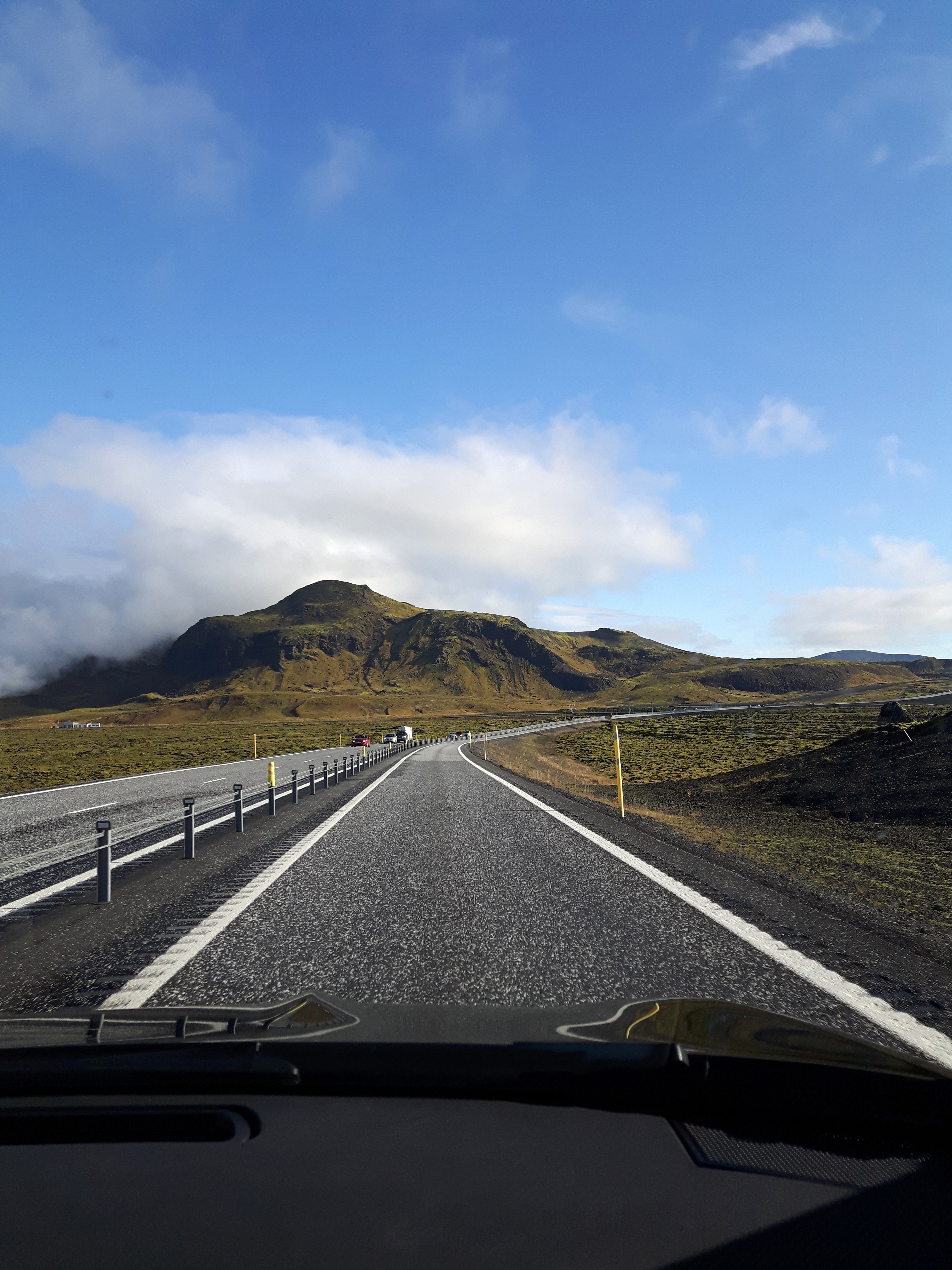 Iceland_Road_Landscape