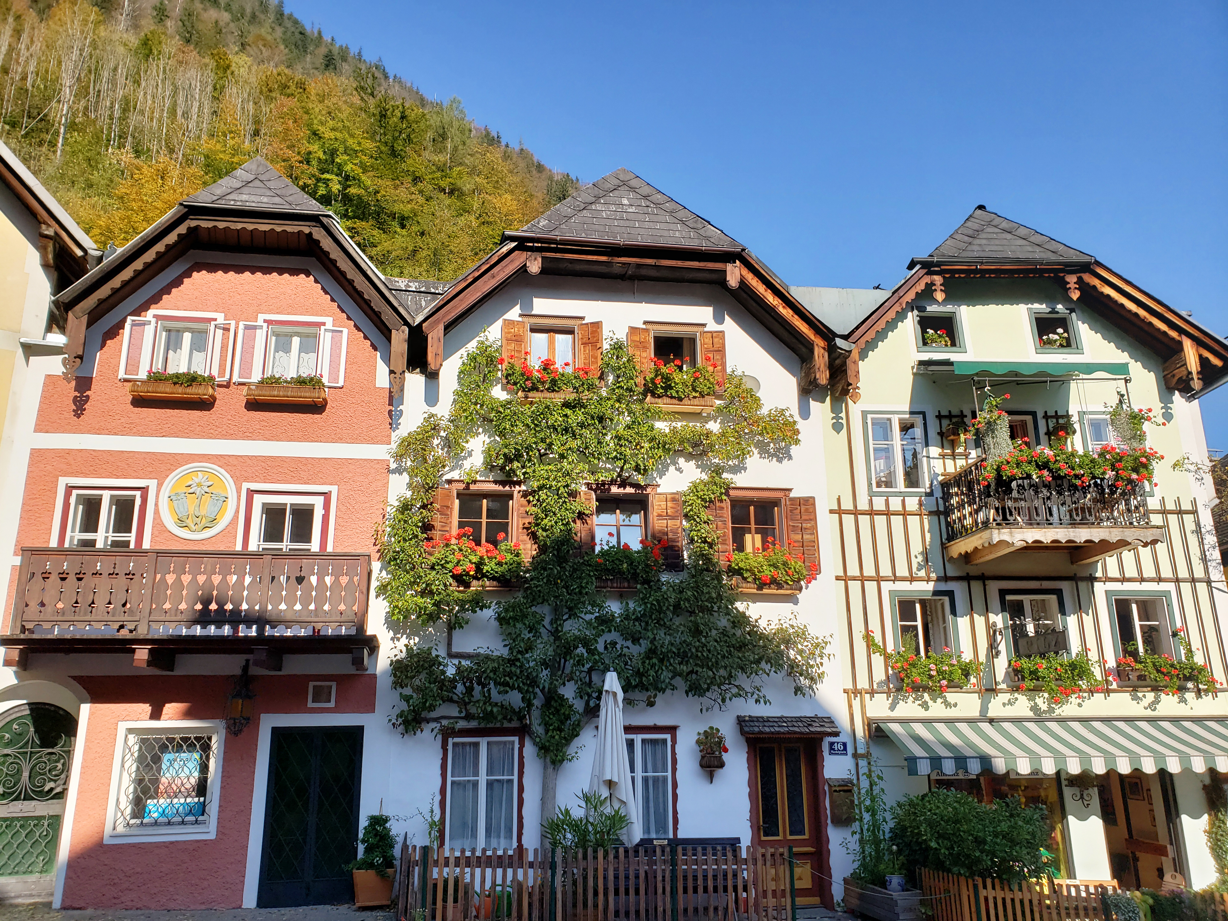 A Day Trip To Hallstatt, Austria - A Complete Guide