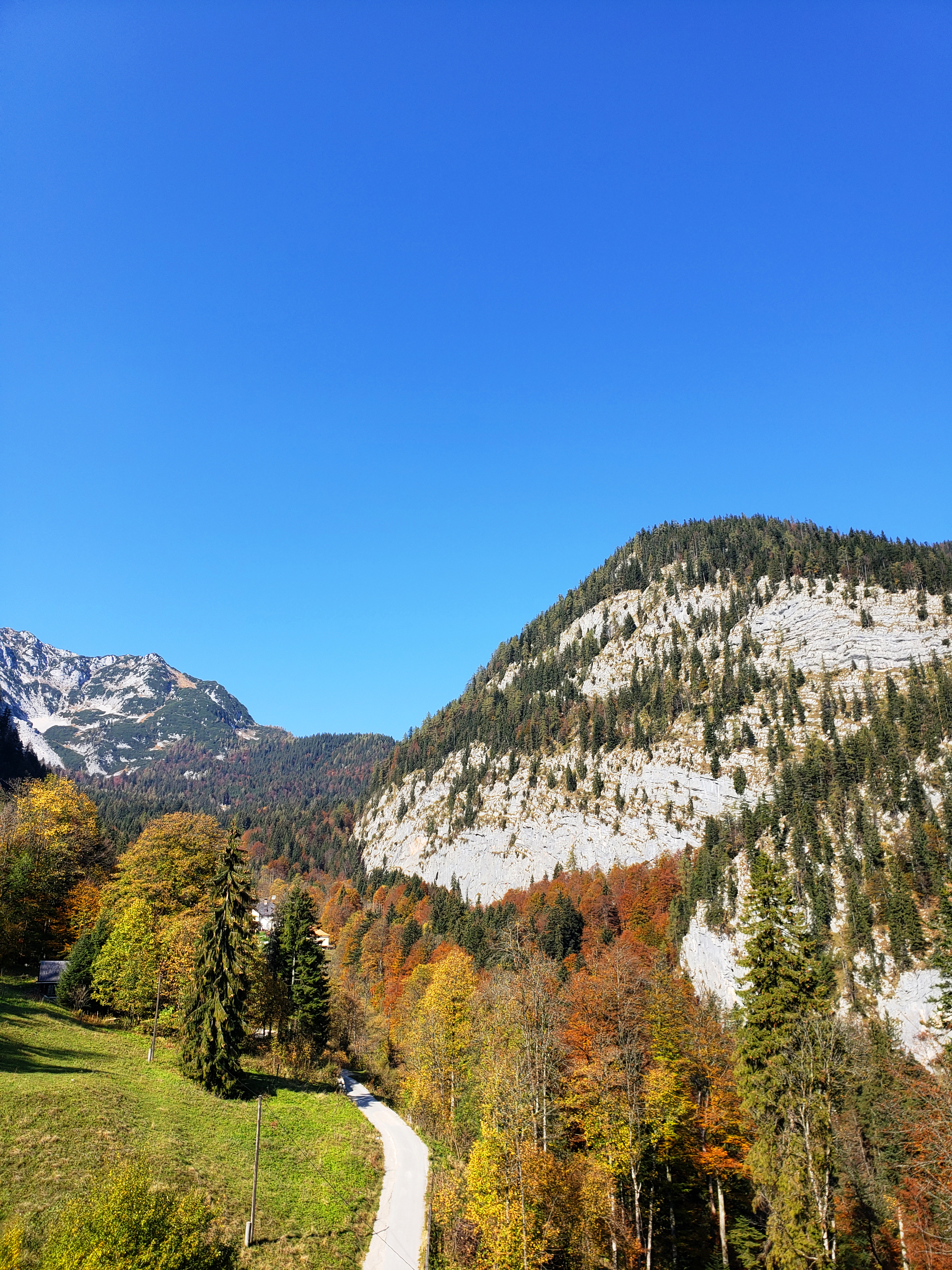 A Day Trip To Hallstatt, Austria - A Complete Guide