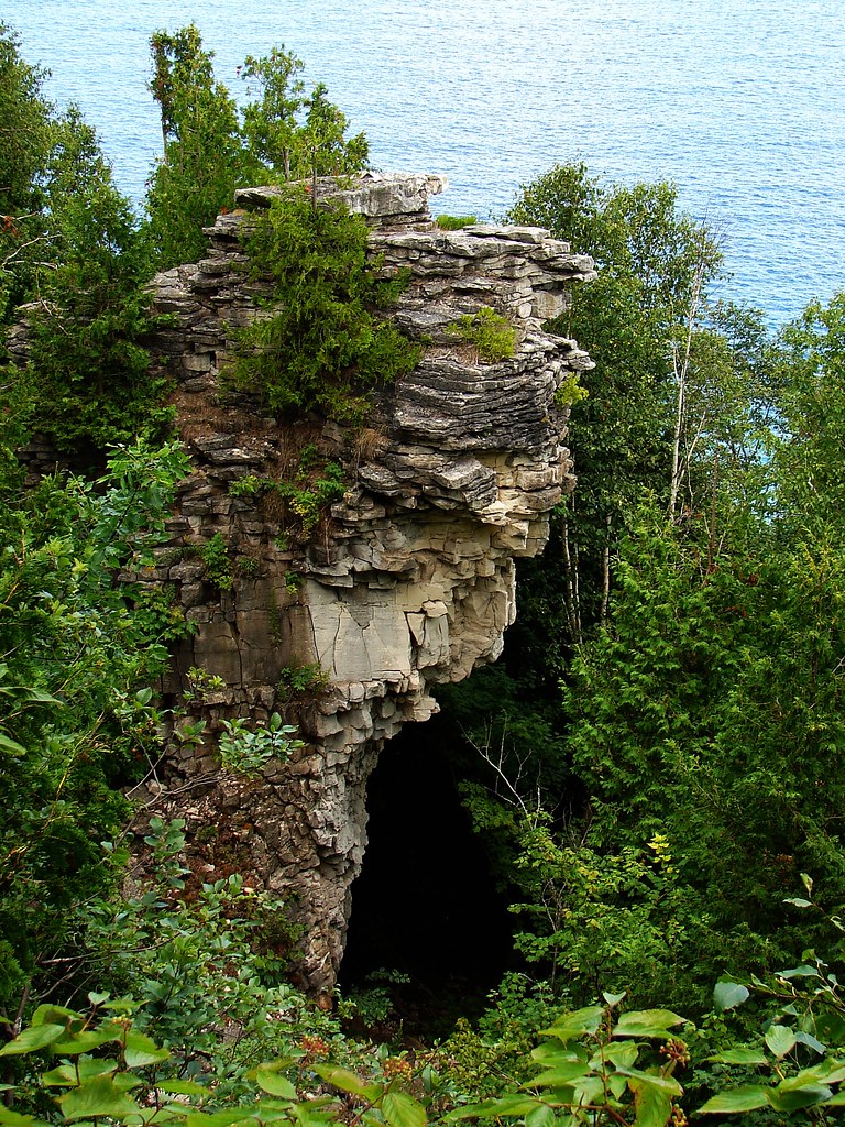 What To See & Do While Visiting Tobermory, Ontario, Canada