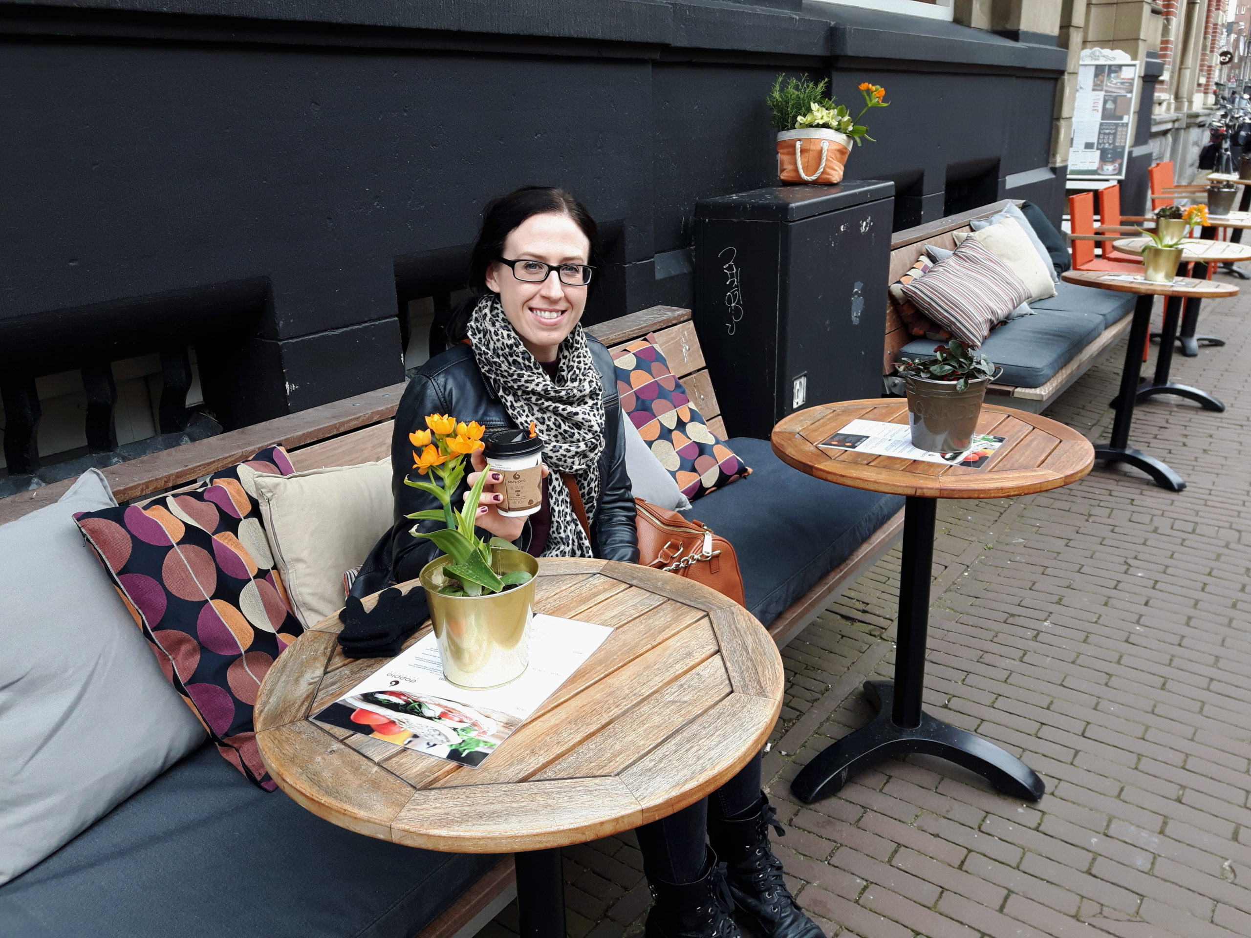 How To Meet People While Travelling Solo