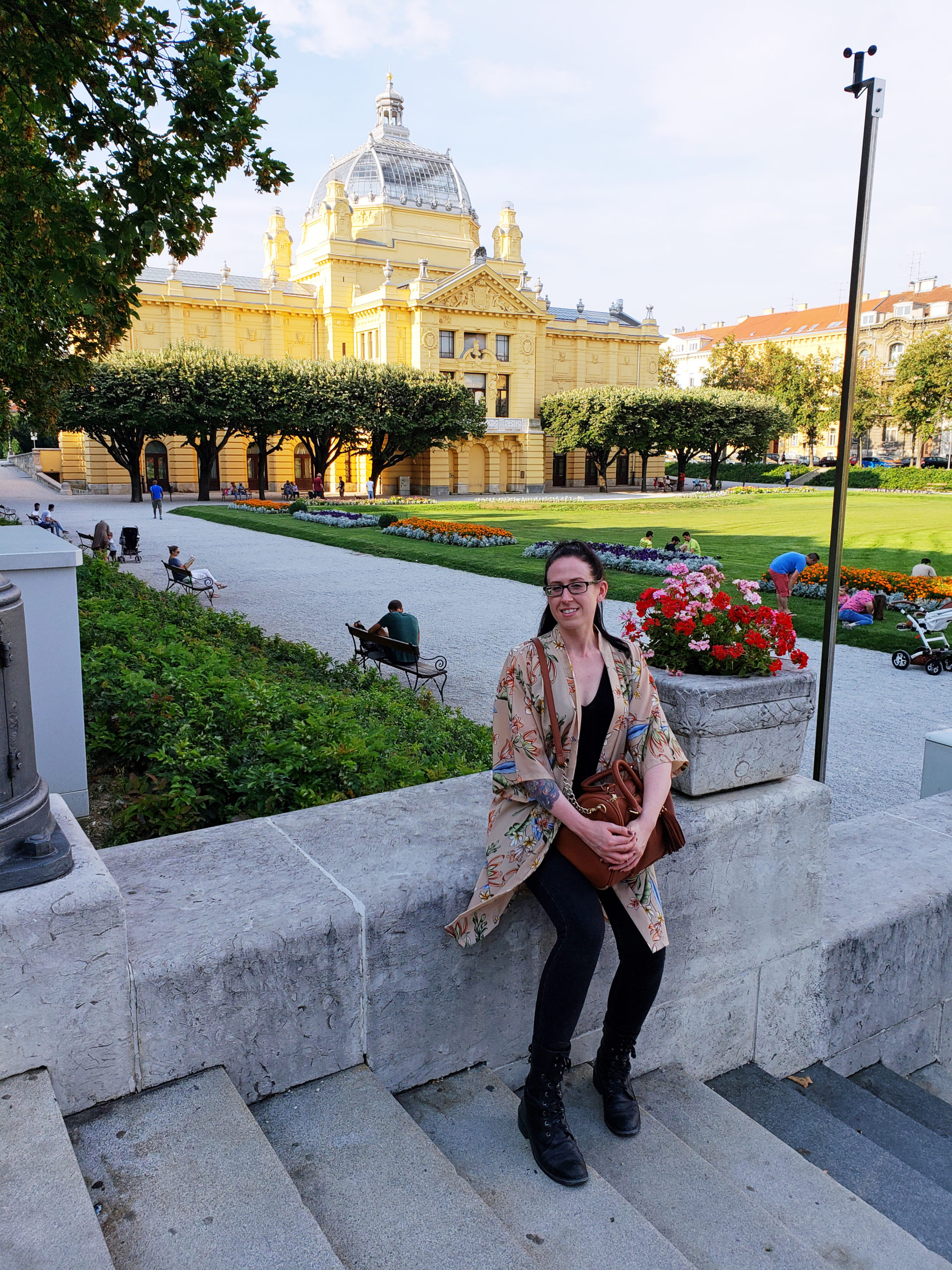 How To Meet People While Travelling Solo