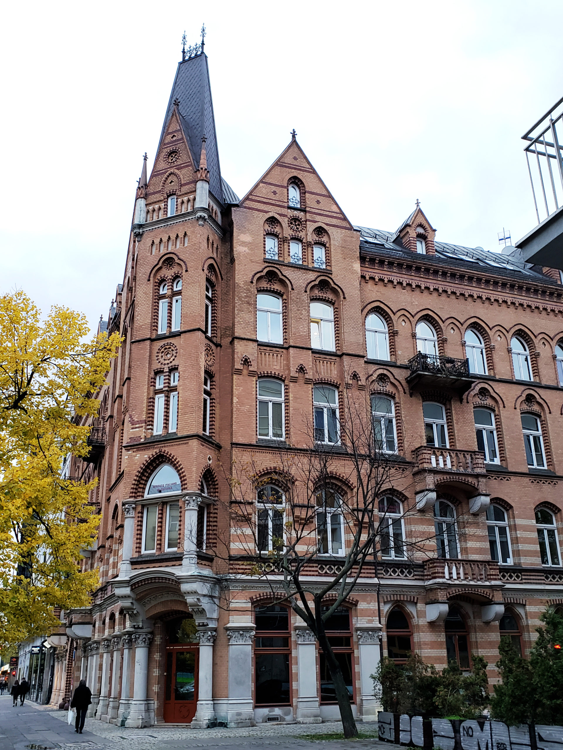 The Ultimate City Guide To Visiting Warsaw Poland