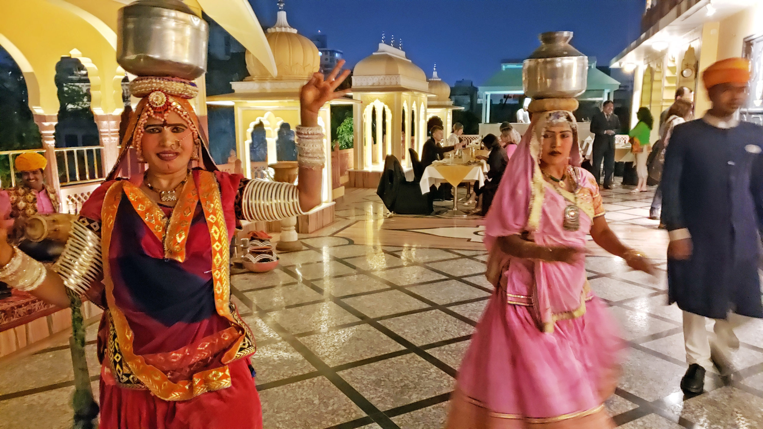 Cultural Do's & Don'ts While Visiting India